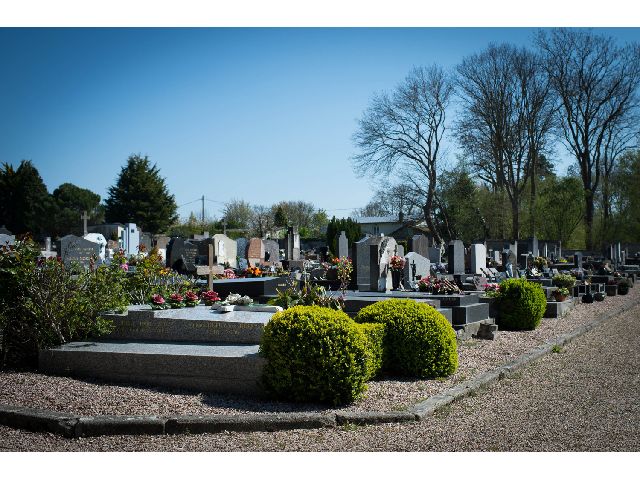 Liste de photographies du cimetière Fiche de présentation de Cimetière Minéral - Informations et services en ligne - Portail funéraire Citoyen Ville de Deauville Ville de Deauville