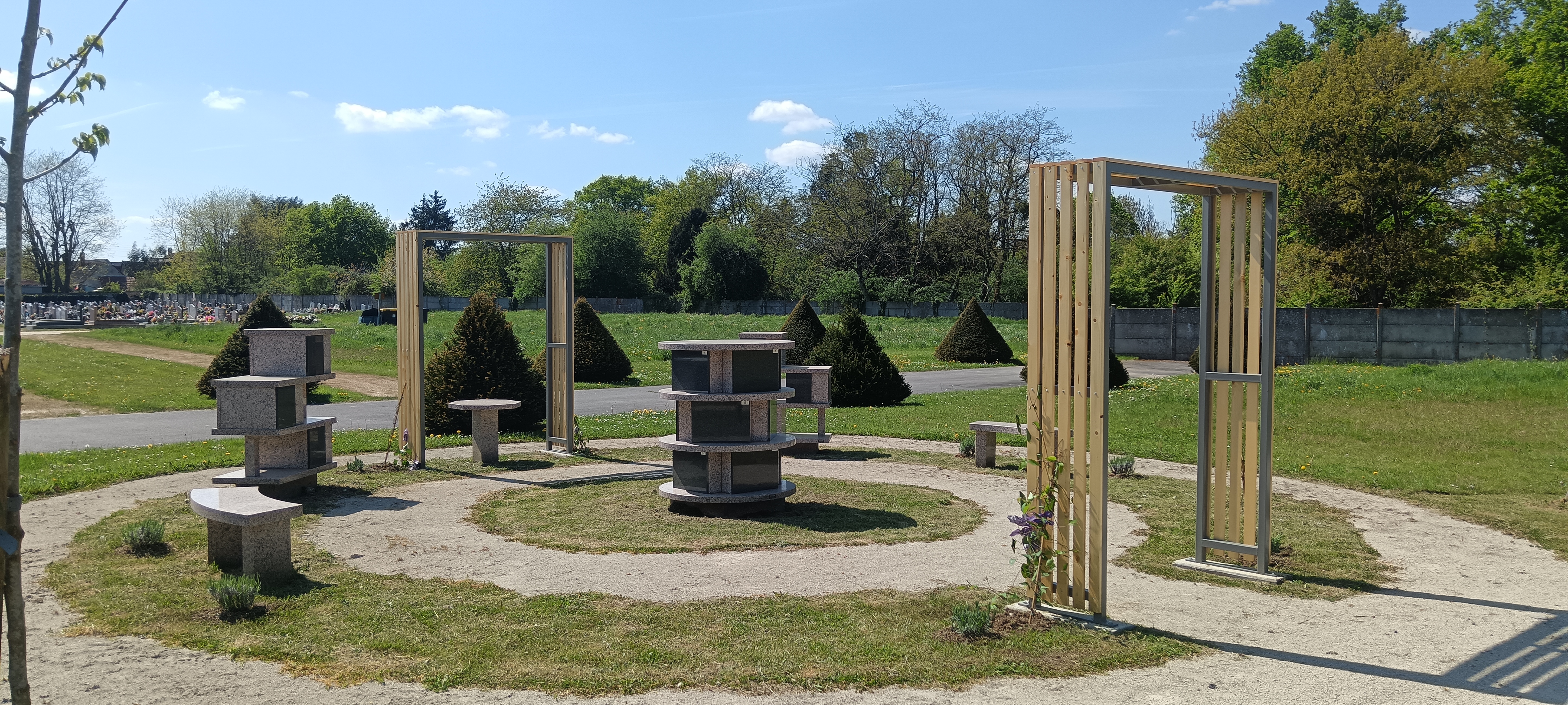 listes de photographies des cimetière de la ville de GIEN, Histoire des cimetières de la ville de GIEN , Historique sépultures de la ville de GIEN 