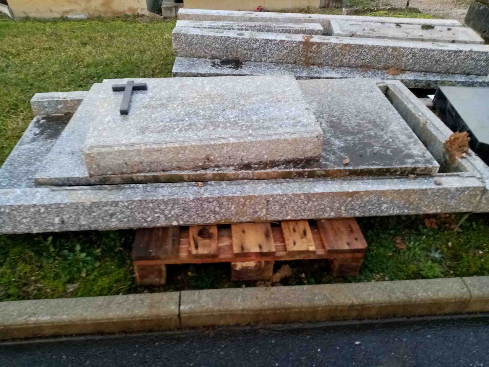 Liste des photographies des actualités du cimetière Ville d'Héricourt