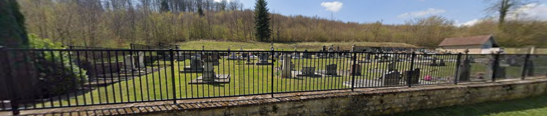 Liste de photographies du cimetière Fiche de présentation de Cimetière de Tavey - Informations et services en ligne - Portail funéraire Citoyen Ville d'Héricourt Ville d'Héricourt