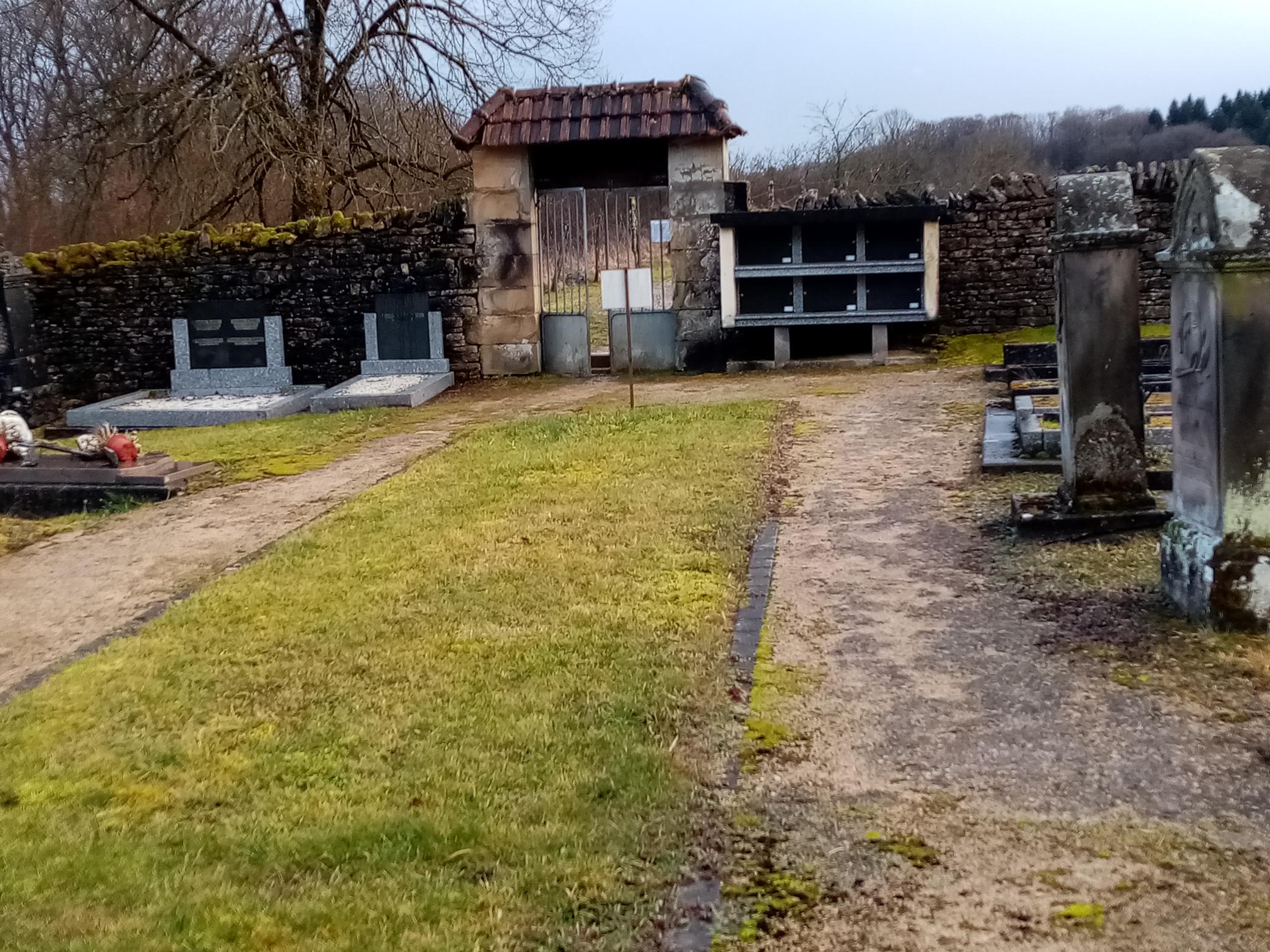 Liste de photographies du cimetière Fiche de présentation de Cimetière de Byans - Informations et services en ligne - Portail funéraire Citoyen Ville d'Héricourt Ville d'Héricourt