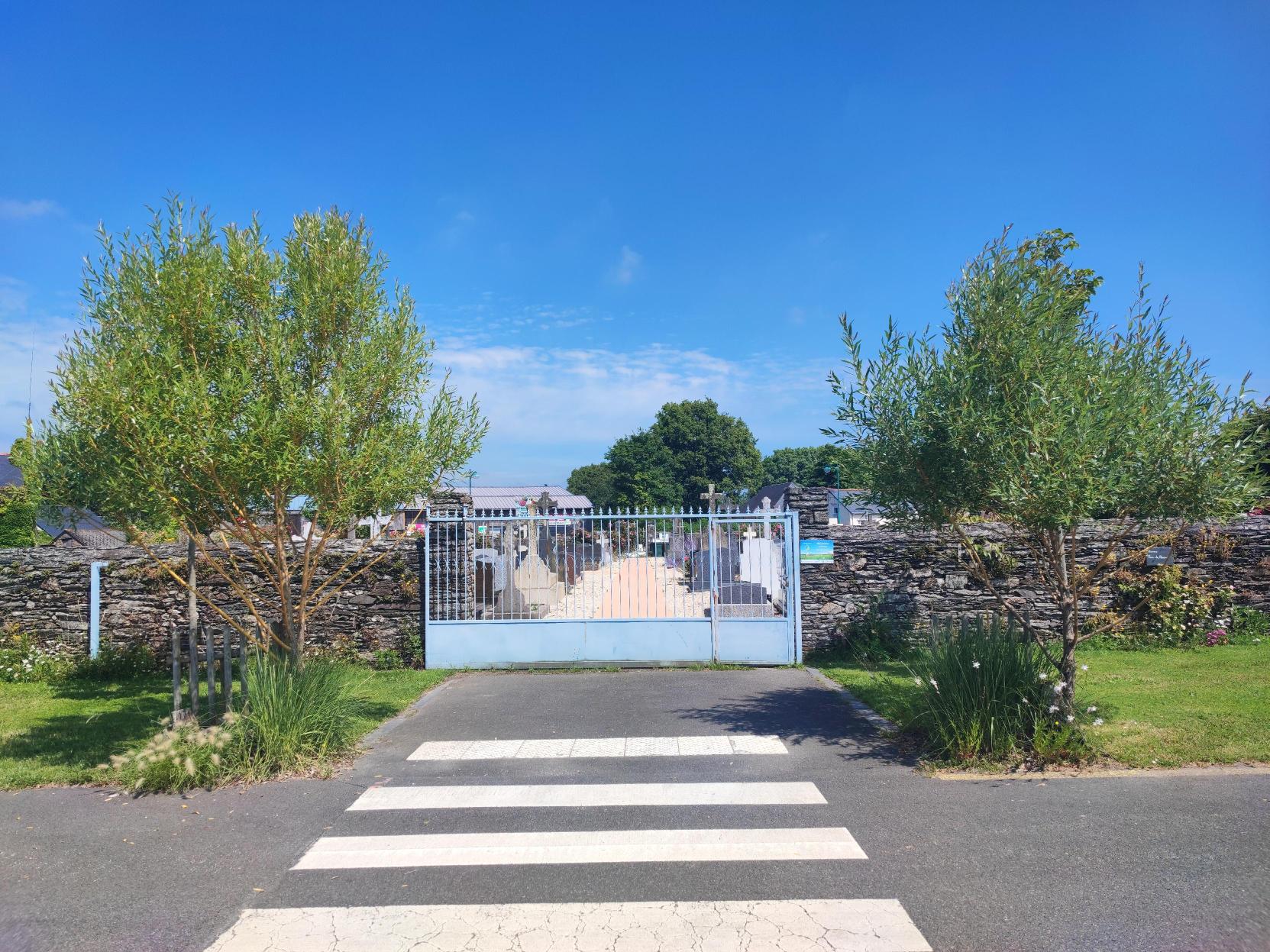 Liste de photographies du cimetière Fiche de présentation de Cimetière Communal - Informations et services en ligne - Portail funéraire Citoyen Commune de La Grigonnais Commune de La Grigonnais