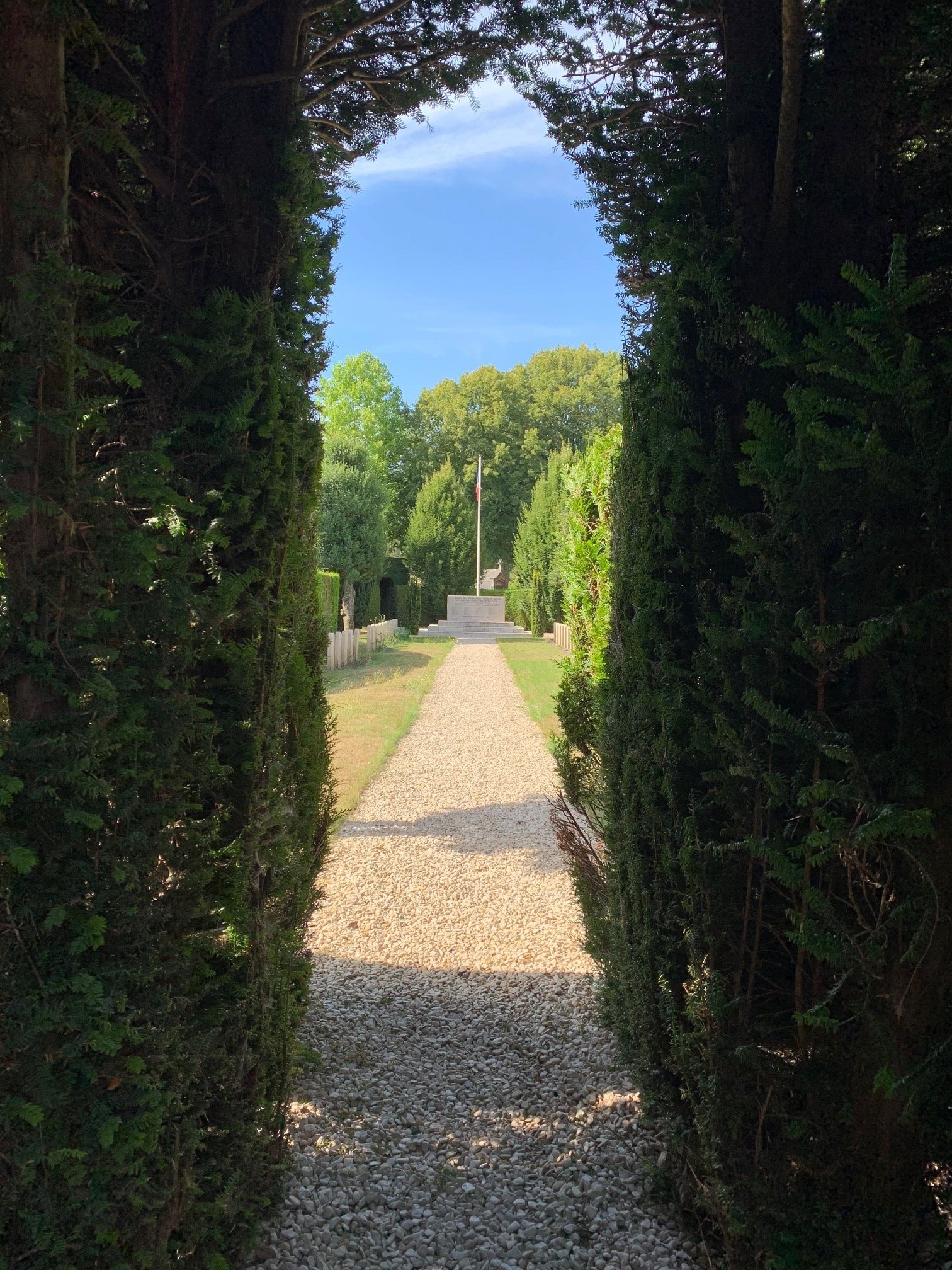Liste de photographies du cimetière Fiche de présentation de Cimetière Leclerc - Informations et services en ligne - Portail funéraire Citoyen Commune de Loos Commune de Loos