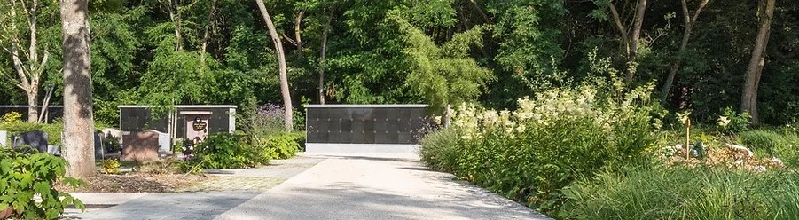 Liste de photographies du cimetière Fiche de présentation de Cimetière des IV Pavés du Roy - Informations et services en ligne - Portail funéraire Citoyen de la ville de MONTIGNY-LE-BRETONNEUX de la ville de MONTIGNY-LE-BRETONNEUX