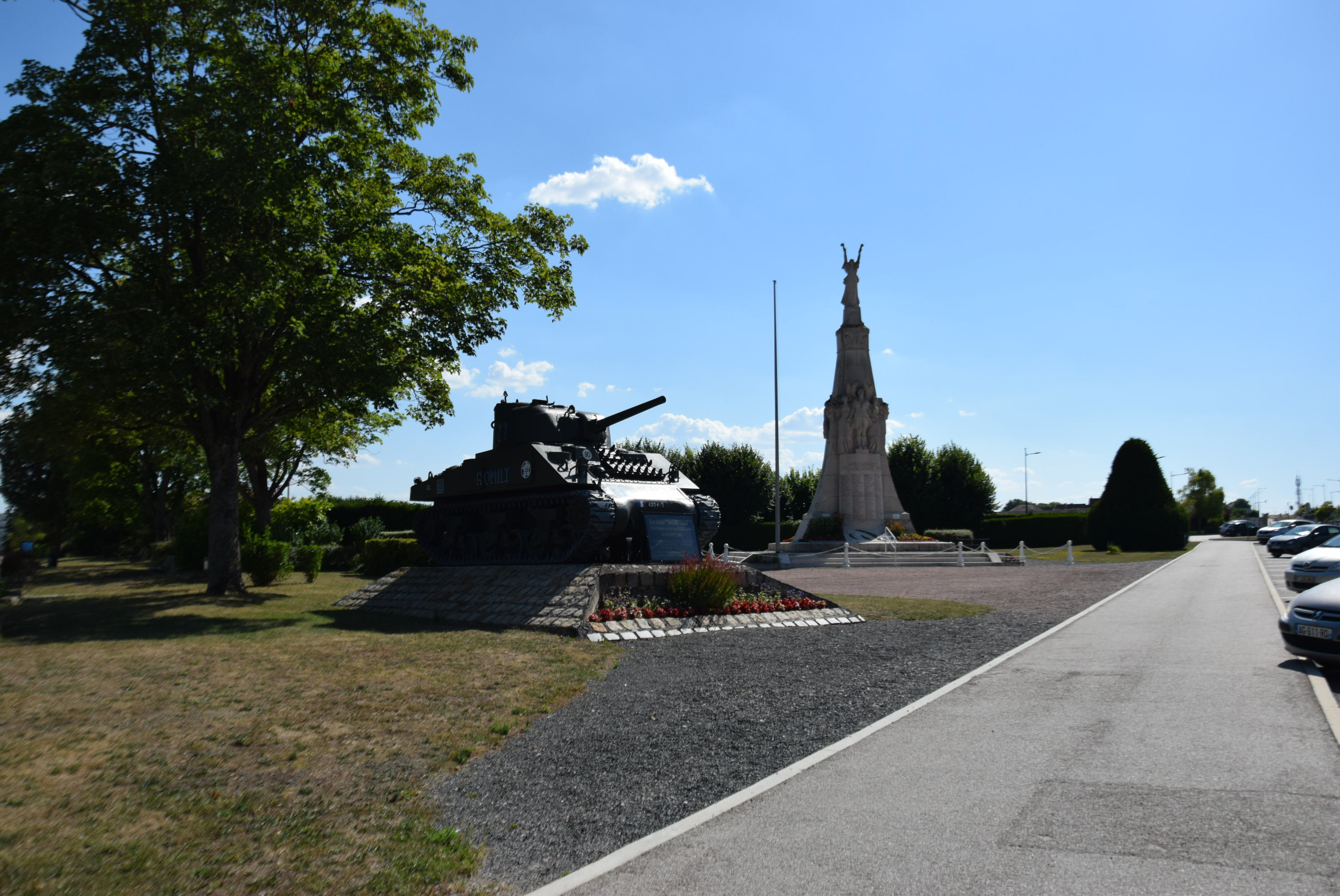 listes de photographies des cimetière de la ville de ROMILLY SUR SEINE, Histoire des cimetières de la ville de ROMILLY SUR SEINE , Historique sépultures de la ville de ROMILLY SUR SEINE 