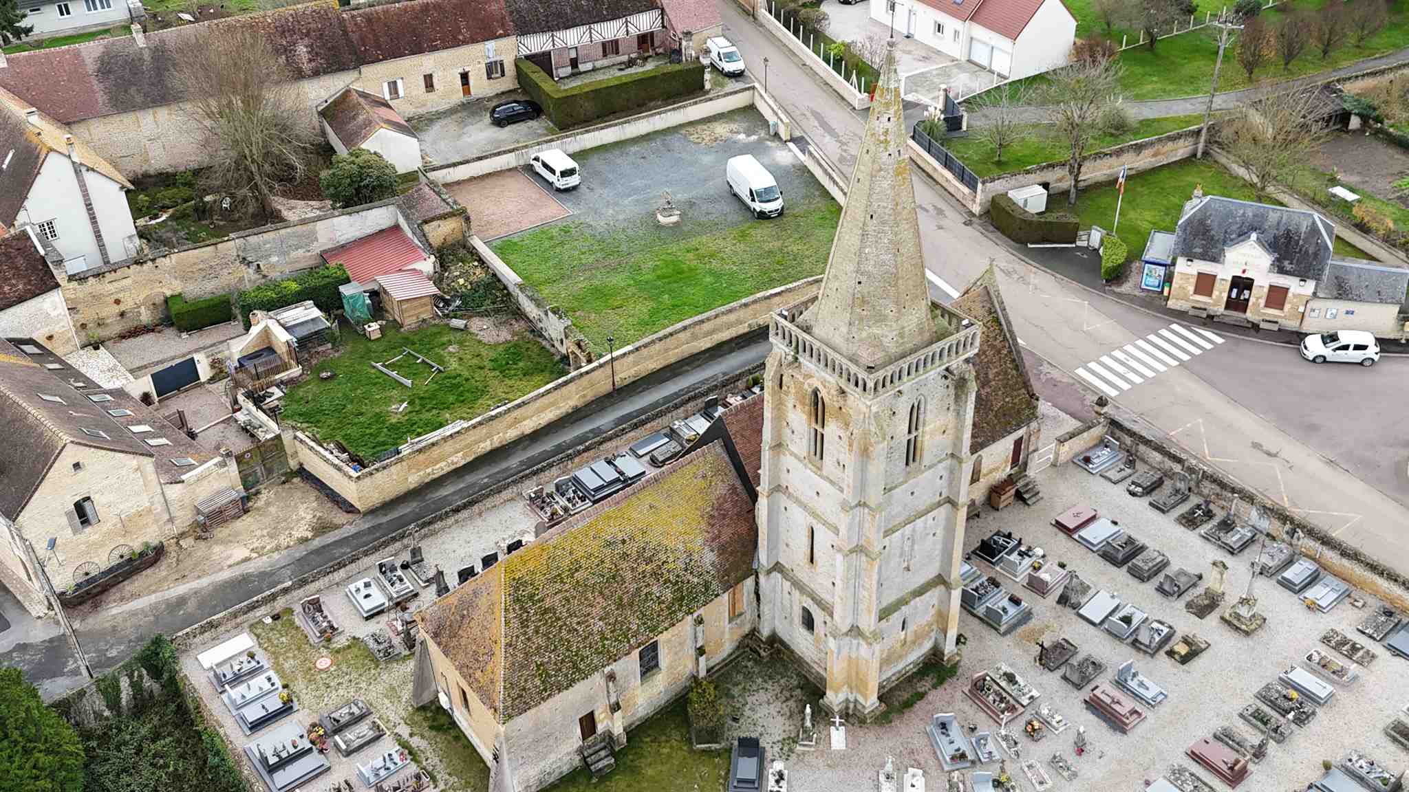 Liste de photographies du cimetière Fiche de présentation de Cimetière de Thiéville - Informations et services en ligne - Portail funéraire Citoyen Commune de Saint-Pierre-en-Auge Commune de Saint-Pierre-en-Auge