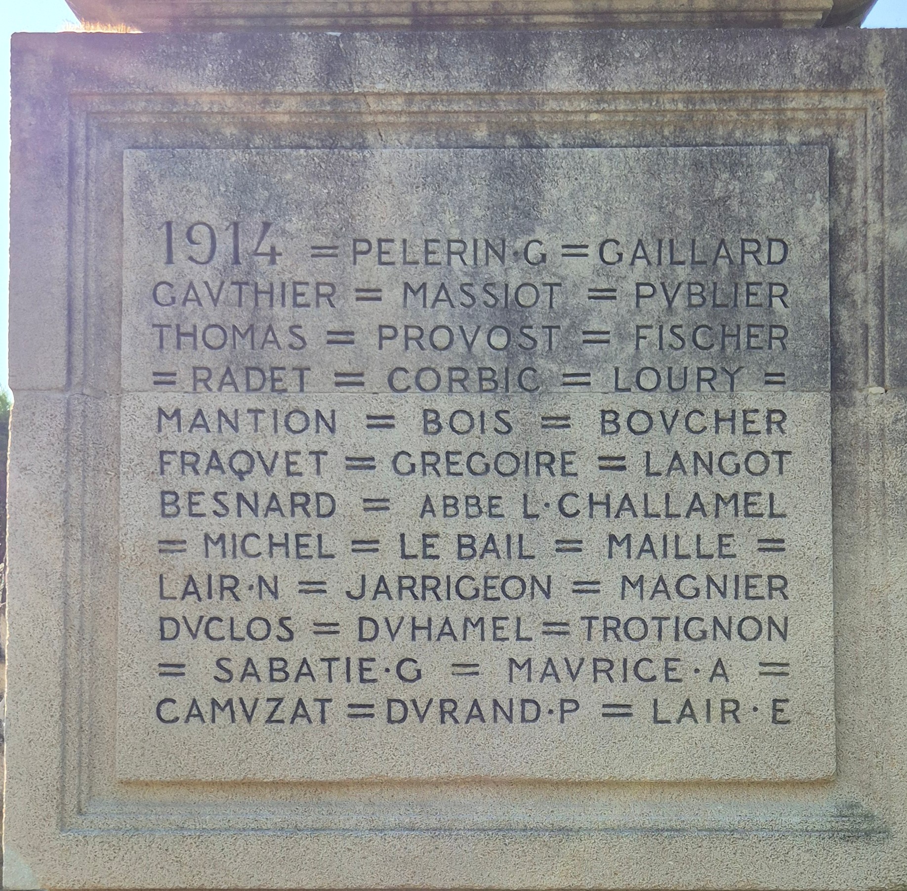 listes de photographies des cimetière de la commune de VIROFLAY, Histoire des cimetières de la commune de VIROFLAY , Historique sépultures de la commune de VIROFLAY 